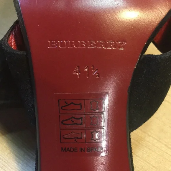 Burberry suede heel shoes